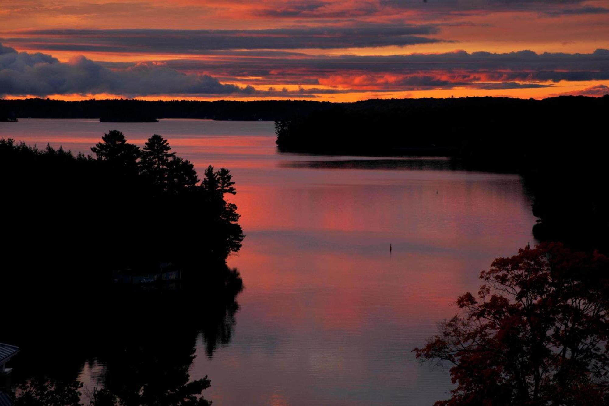 Jw Marriott The Rosseau Muskoka Resort & Spa Minett Exterior photo